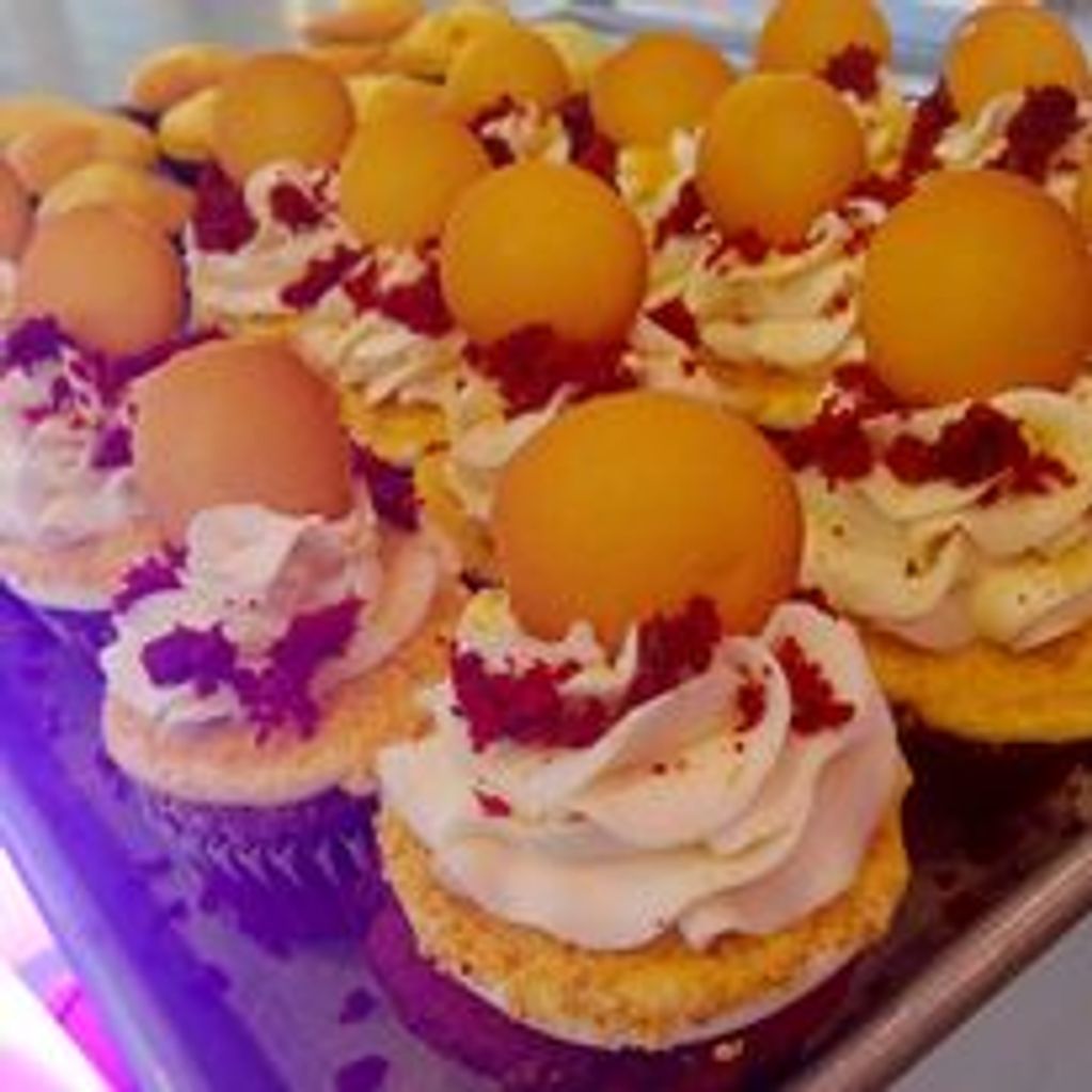 Royal Couture Treats Cupcakes, Wedding Cake, Cupcake Delivery